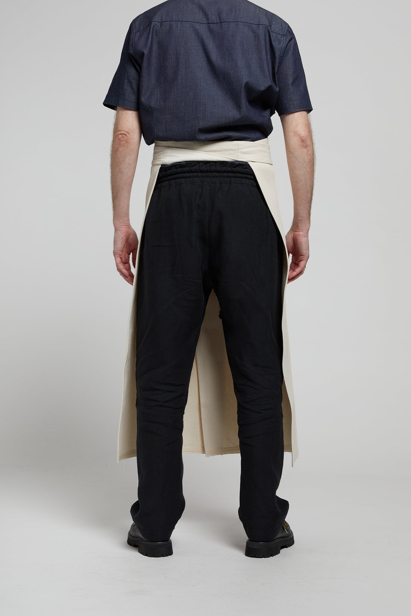 A.61 Undyed Canvas Workshop Apron in Recycled Cotton
