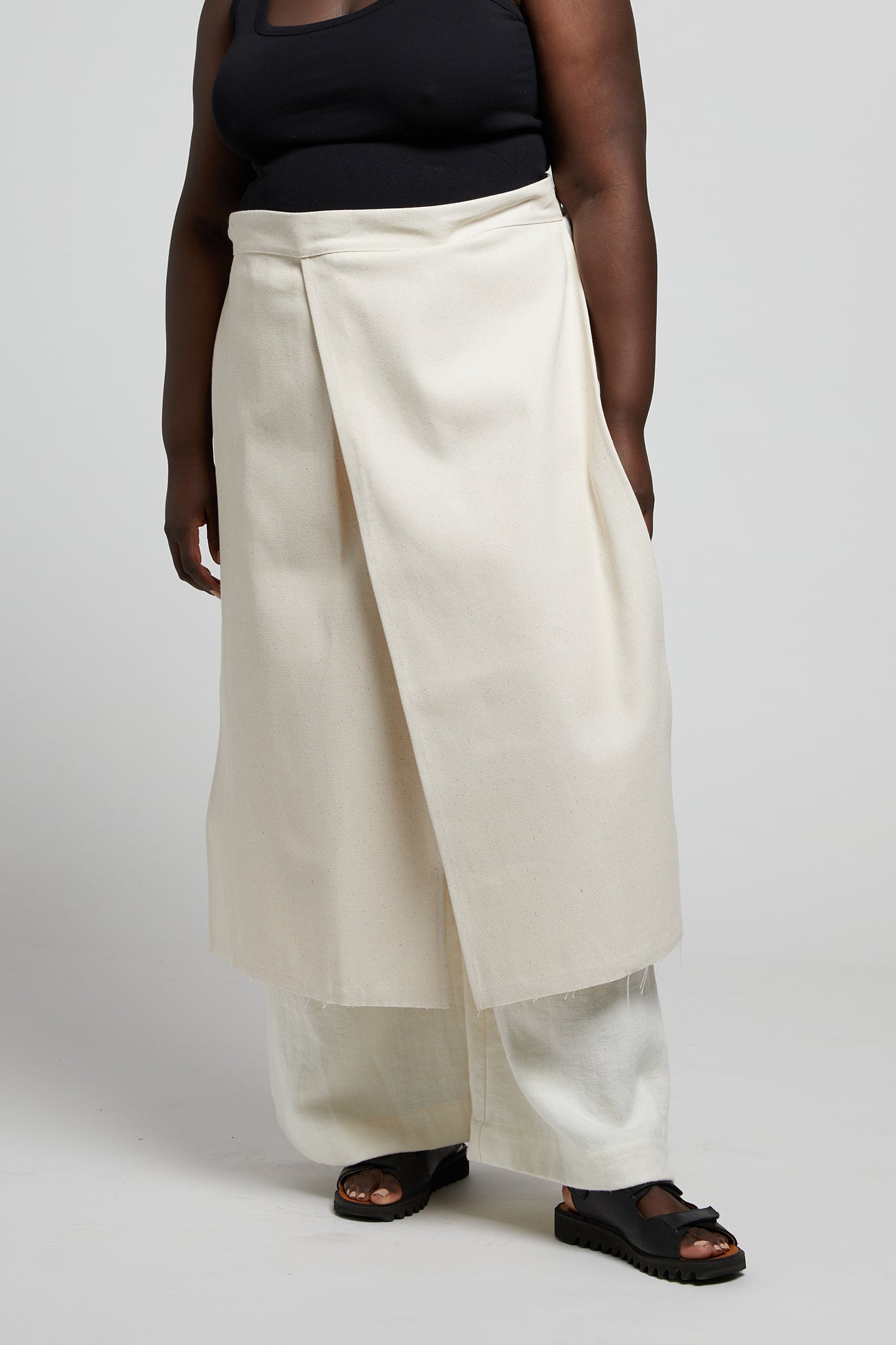 A.61 Undyed Canvas Workshop Apron in Recycled Cotton