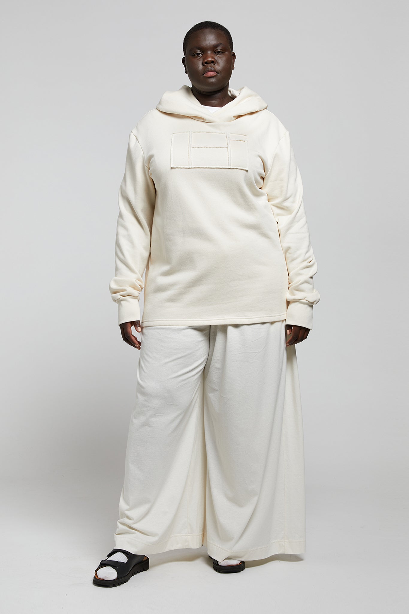 A.62 Undyed fleece hood sweater in organic cotton