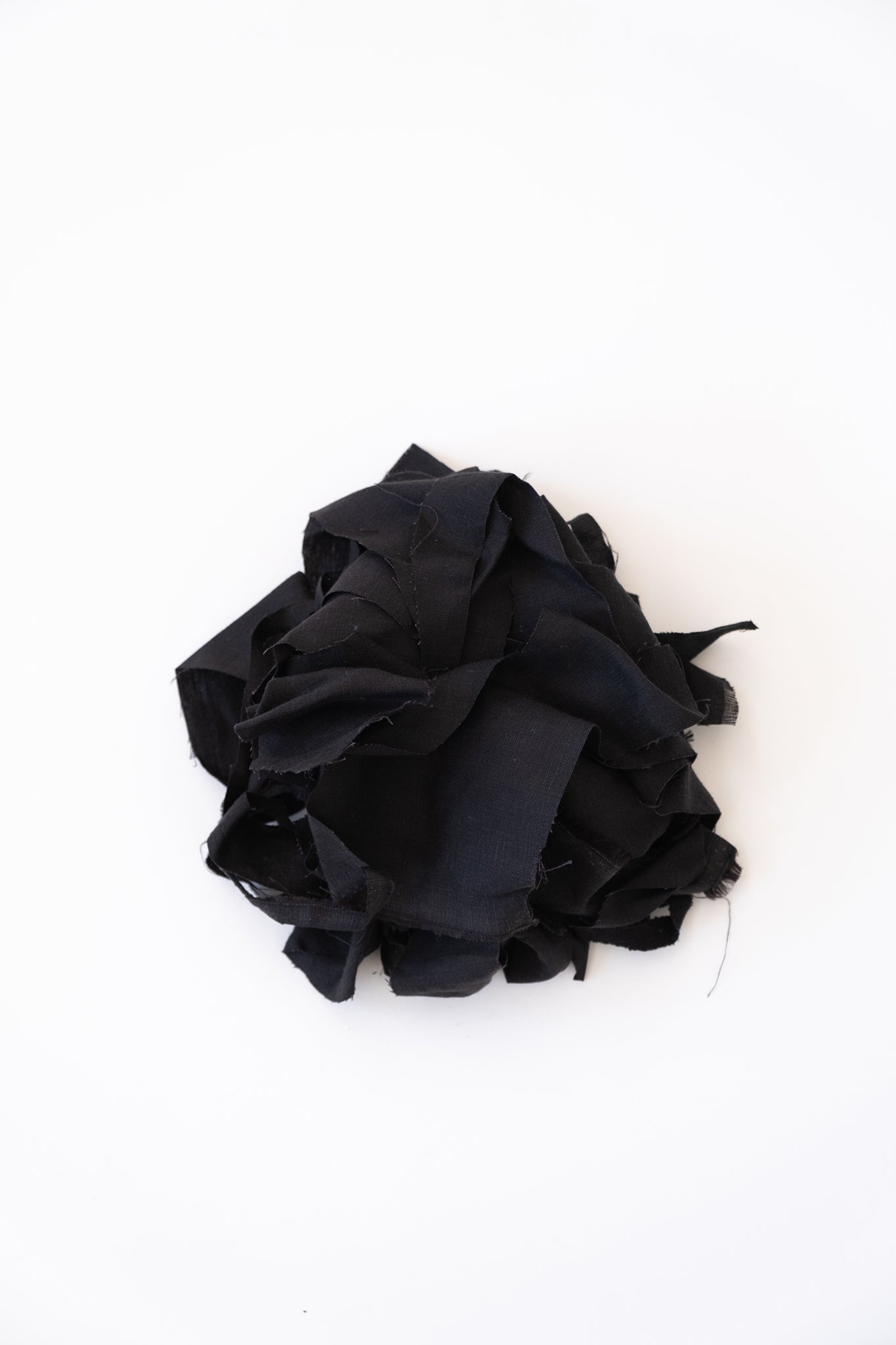 Red Line - The Styling Piece Black in organic linen offcuts