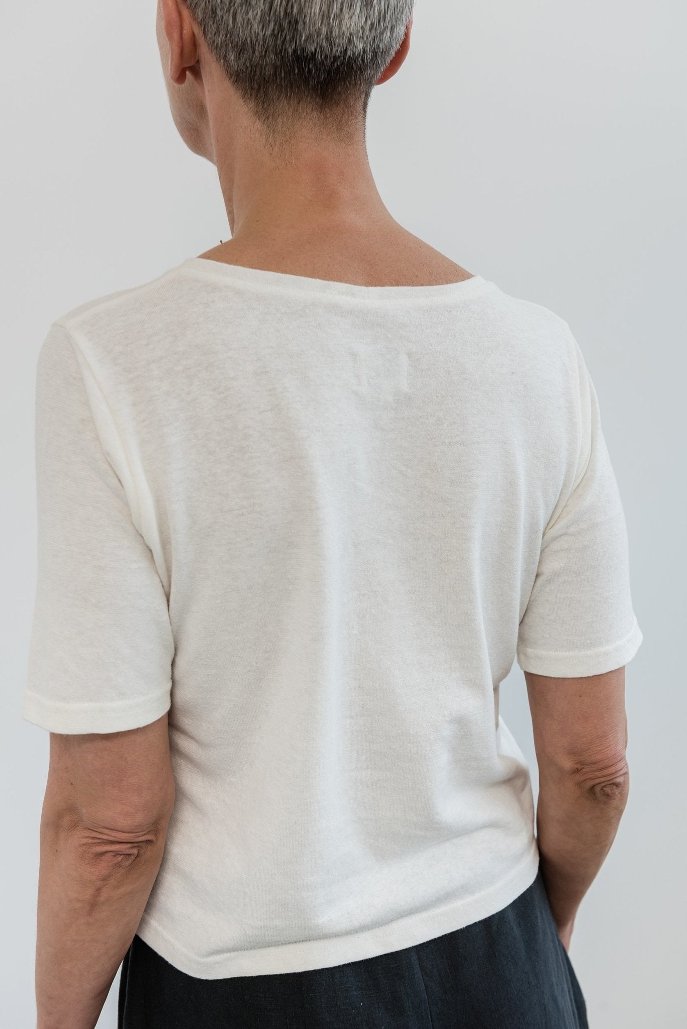 A.BCHA.27T-shirtA27-IV-XSXS